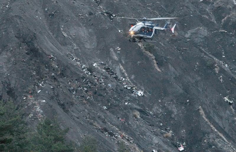 Illustration for article titled La caja negra del avión de Germanwings está dañada, pero es analizable
